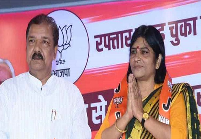 Pratima Kushwaha with Dilippajaiswal after joining BJP Pratima Kushwaha with Dilippajaiswal after joining BJP
