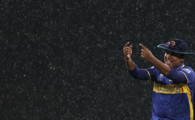 श्रीलंका की कप्तान चामरी अटापट्टू श्रीलंका की कप्तान चामरी अटापट्टू