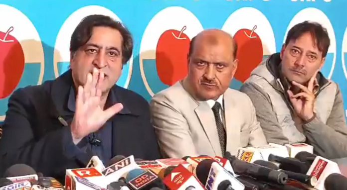 कश्मीरी उम्मीदवारों को जानबूझकर सरकारी नौकरियों के अवसरों से वंचित रखा जा रहा है-सज्जाद गनी लोन कश्मीरी उम्मीदवारों को जानबूझकर सरकारी नौकरियों के अवसरों से वंचित रखा जा रहा है-सज्जाद गनी लोन