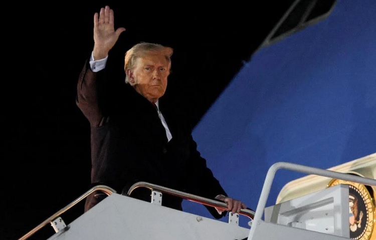 अमेरिकी राष्ट्रपति डोनाल्ड ट्रंप अमेरिकी राष्ट्रपति डोनाल्ड ट्रंप