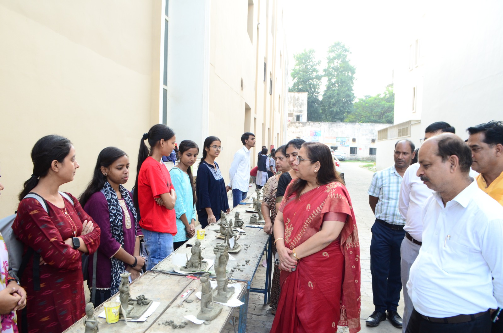 राष्ट्रीय पुस्तक महोत्सव’ के तहत पोस्टर, रंगोली एवं क्ले मॉडलिंग प्रतियोगिता संपन्न* राष्ट्रीय पुस्तक महोत्सव’ के तहत पोस्टर, रंगोली एवं क्ले मॉडलिंग प्रतियोगिता संपन्न*