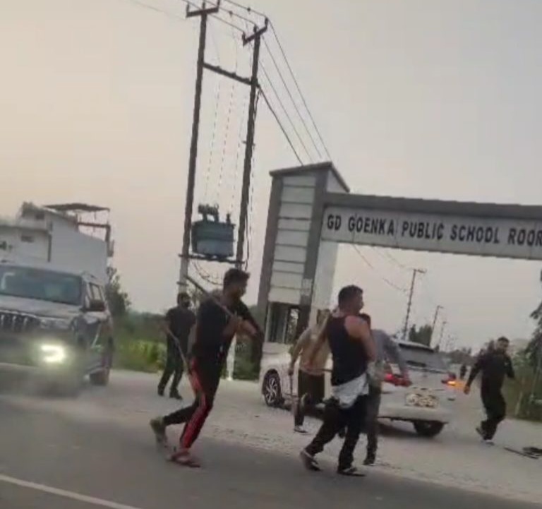 हमले की सीसीटीवी मैं कैद तस्वीर हमले की सीसीटीवी मैं कैद तस्वीर