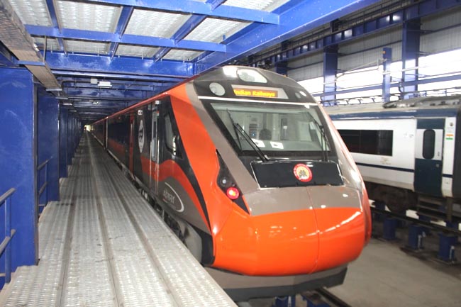 वंदे भारत वंदे भारत