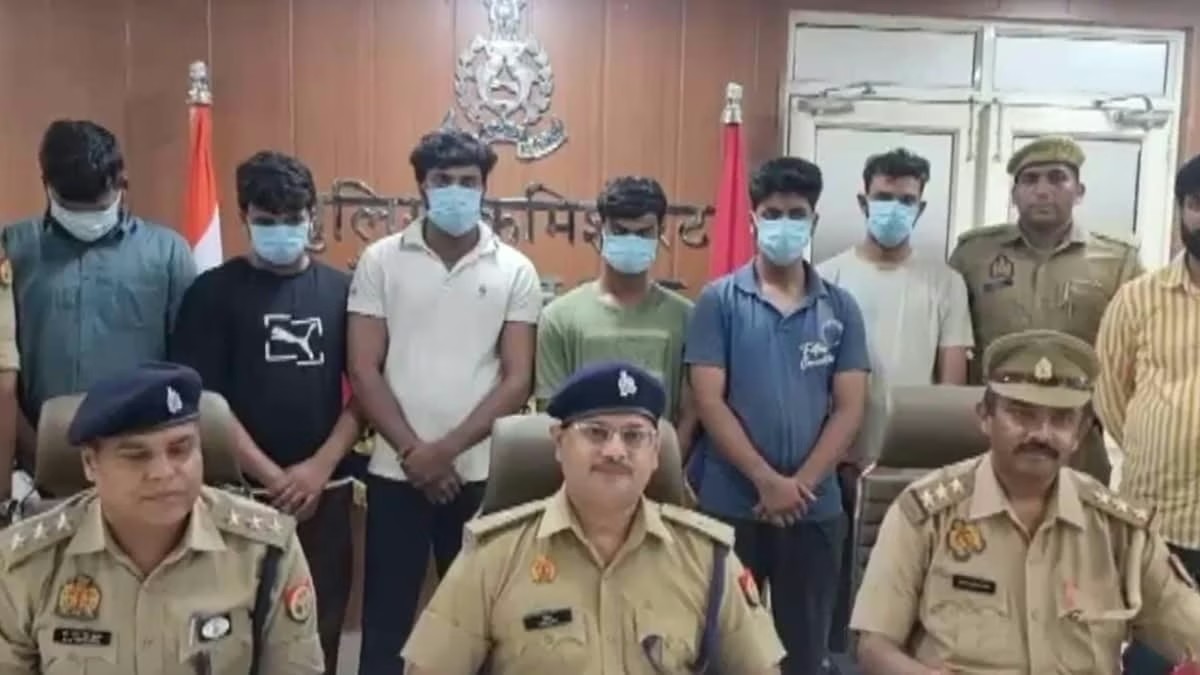 राष्ट्रीय राजधानी क्षेत्र में पढ़ने वाले छात्र-छात्राओं को गांजा सप्लाई करने वाले आठ बदमाश गैंगस्टर में निरुद्ध