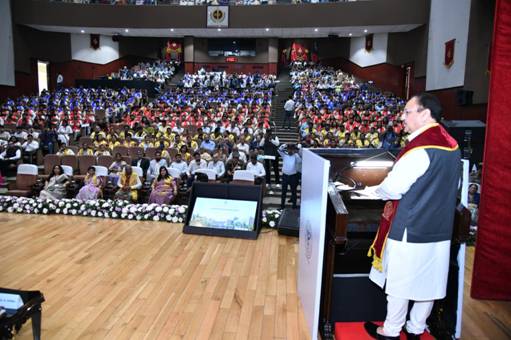 एम्स के 50वें फाउंडेशन डे के मौके पर केन्द्रीय मंत्री जे पी नड्डा