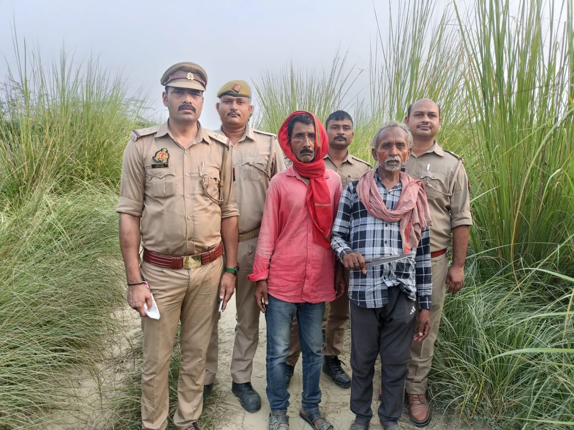 गिरफ्तार आरोपित पुलिस अभिरक्षा में