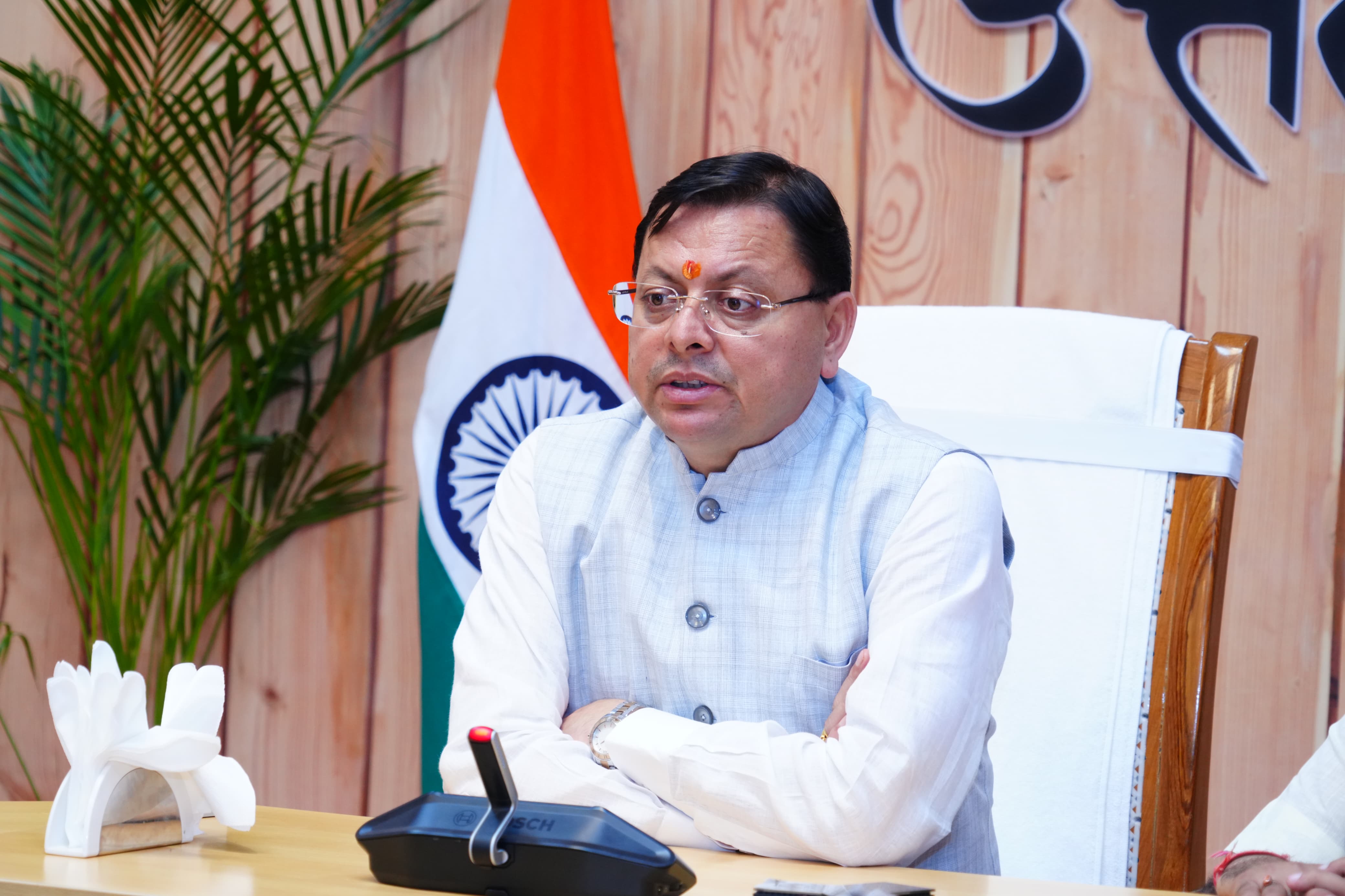 मुख्यमंत्री पुष्कर सिंह धामी  वर्चुअल बैठक लेते। मुख्यमंत्री पुष्कर सिंह धामी  वर्चुअल बैठक लेते।