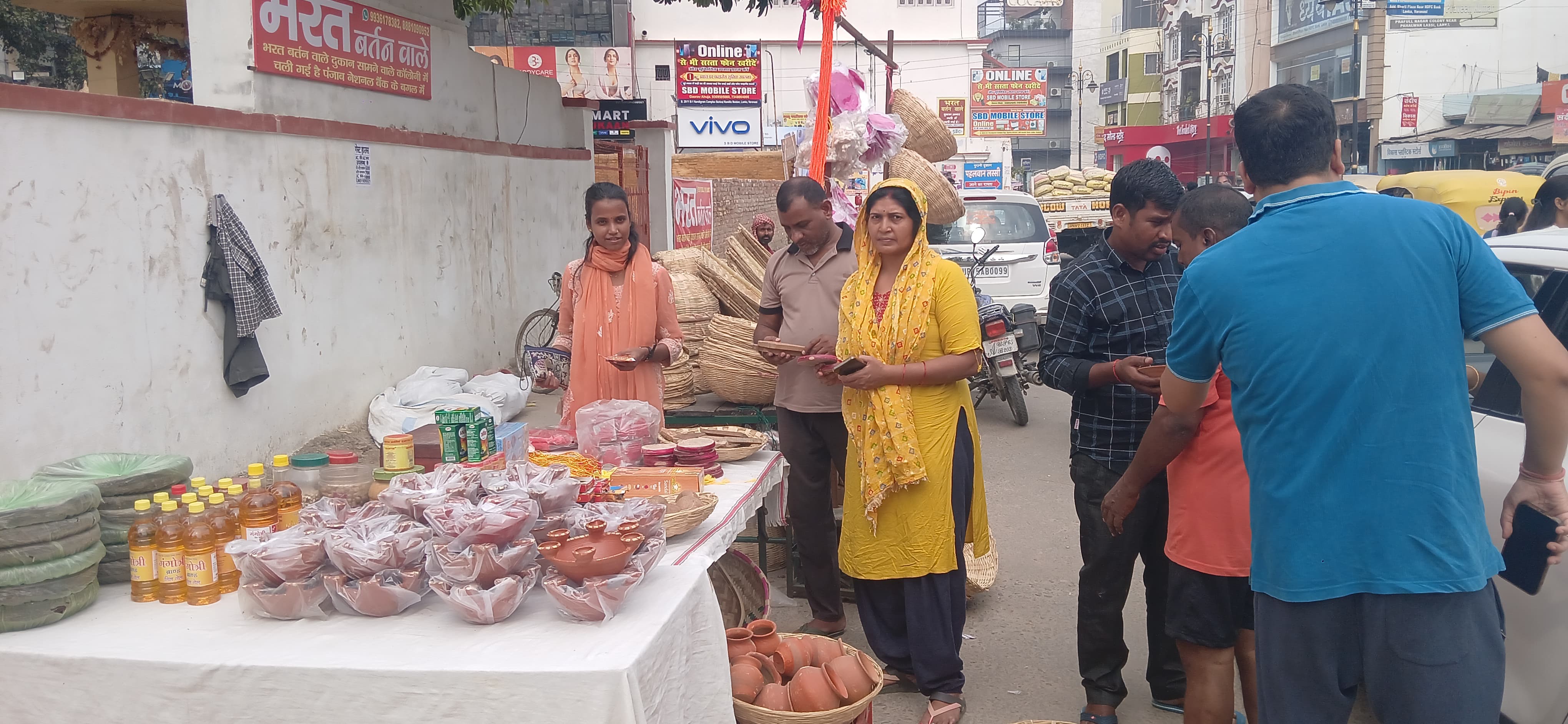 छठ पर्व पर मौसमी फल और दौरा की दुकानें छठ पर्व पर मौसमी फल और दौरा की दुकानें