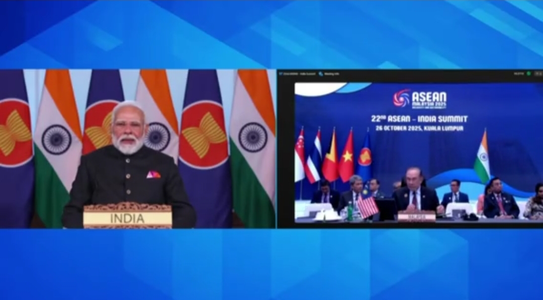 वर्चुअल संबोधन करते प्रधानमंत्री