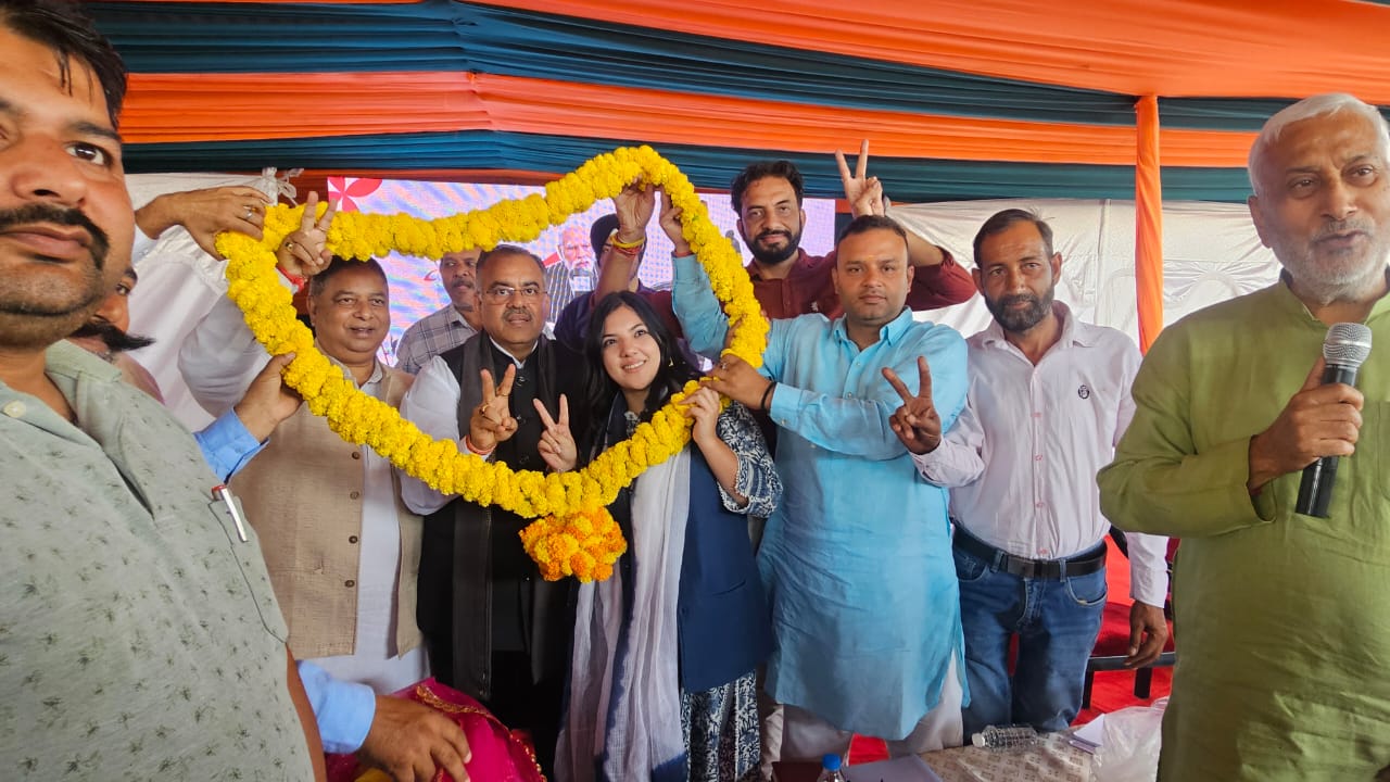 अब्दुल्ला सरकार की पूर्ण विफलता के बाद जम्मू-कश्मीर में मोदी का दृष्टिकोण आशाजनक- चुघ अब्दुल्ला सरकार की पूर्ण विफलता के बाद जम्मू-कश्मीर में मोदी का दृष्टिकोण आशाजनक- चुघ