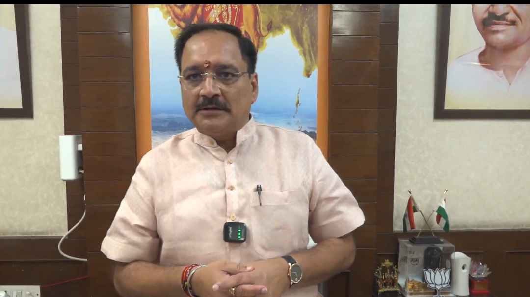 दिल्ली भाजपा अध्यक्ष वीरेंद्र सचदेवा (फाइल फोटो)