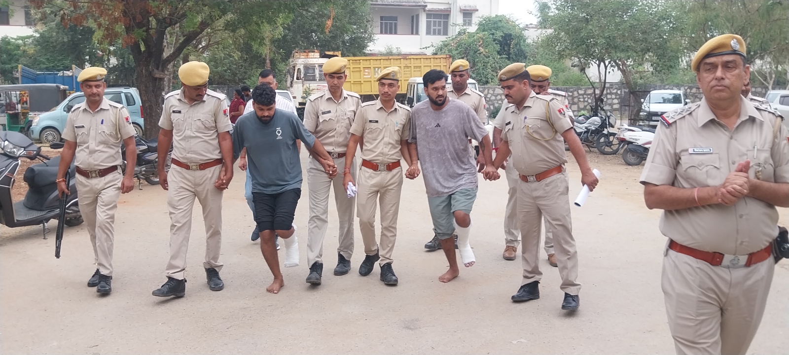 चित्तौड़गढ़ की सदर थाना पुलिस ने हत्या के मामले में गिरफ्तार किए आरोपित।