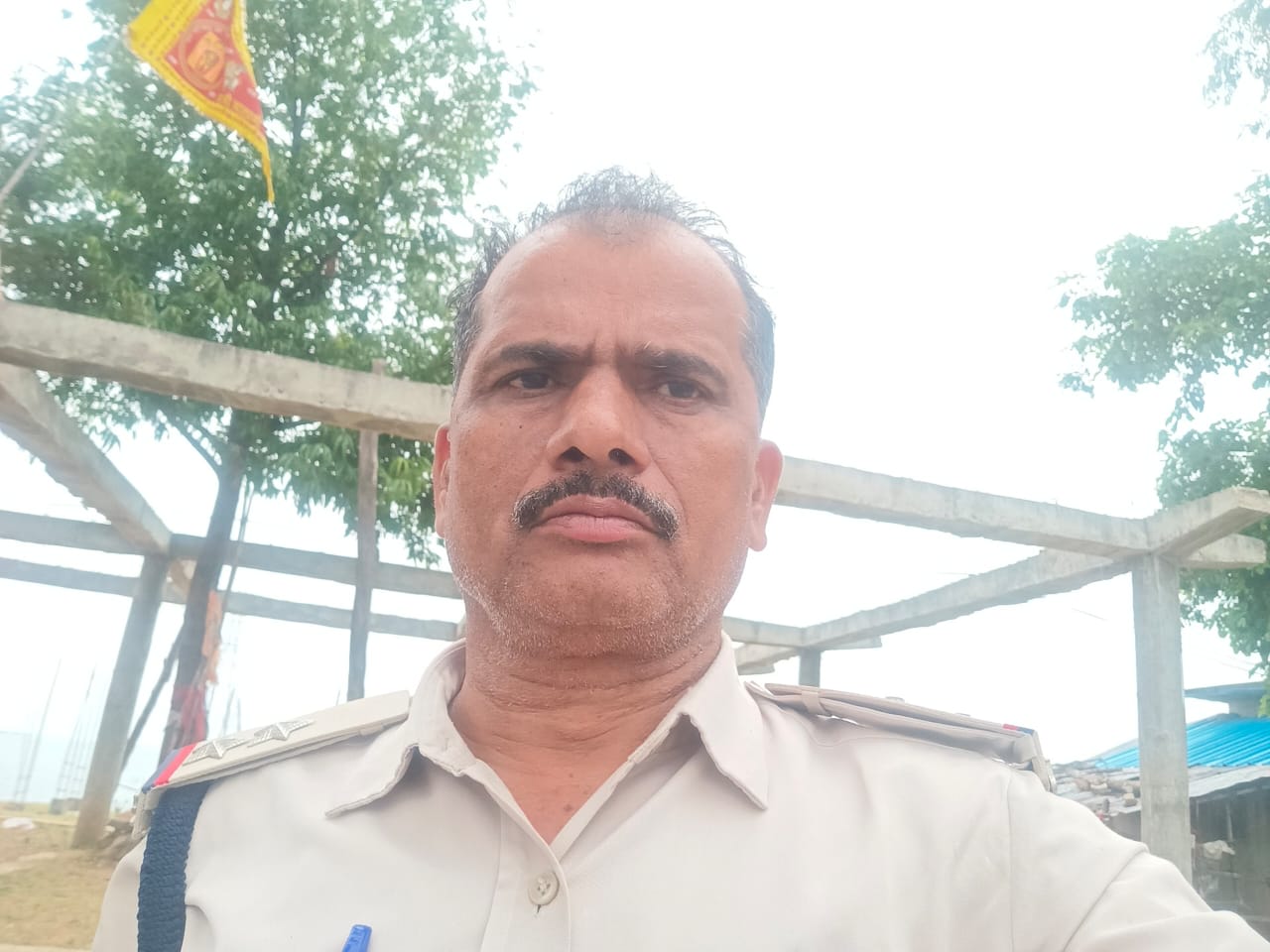 थाना प्रभारी बृजेंद्र मिश्रा थाना प्रभारी बृजेंद्र मिश्रा