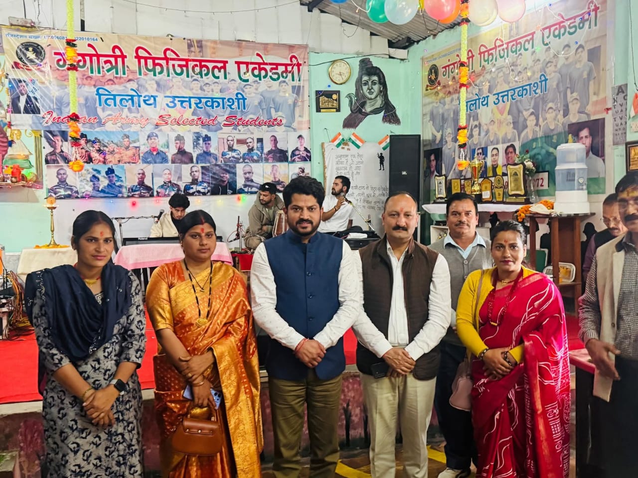 युवाओं का भविष्य संवारने का कार्य कर रहा पूर्व सैनिक चंद्रमोहन पंवार युवाओं का भविष्य संवारने का कार्य कर रहा पूर्व सैनिक चंद्रमोहन पंवार