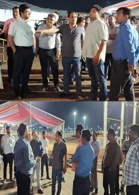 कलेक्टर डॉ. गौरव सिंह राज्योत्सव स्थल का  निरीक्षण कर  अधिकारियाें काे निर्देश देते हुए