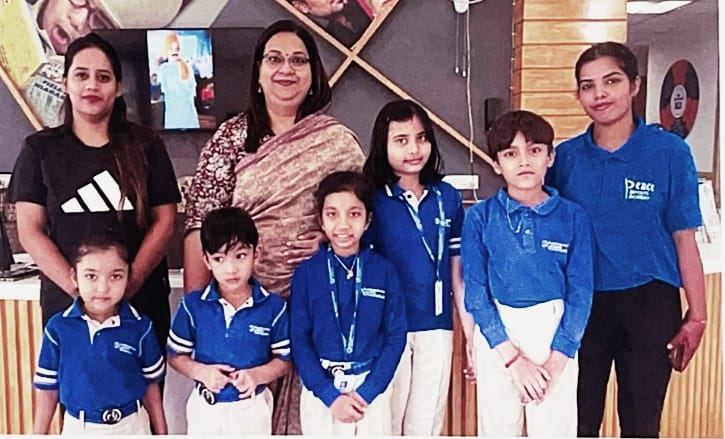 जिला स्तरीय जिम्नास्टिक प्रतियोगिता में शानदार प्रदर्शन करने वाले छात्र एवं प्राचार्य। जिला स्तरीय जिम्नास्टिक प्रतियोगिता में शानदार प्रदर्शन करने वाले छात्र एवं प्राचार्य।