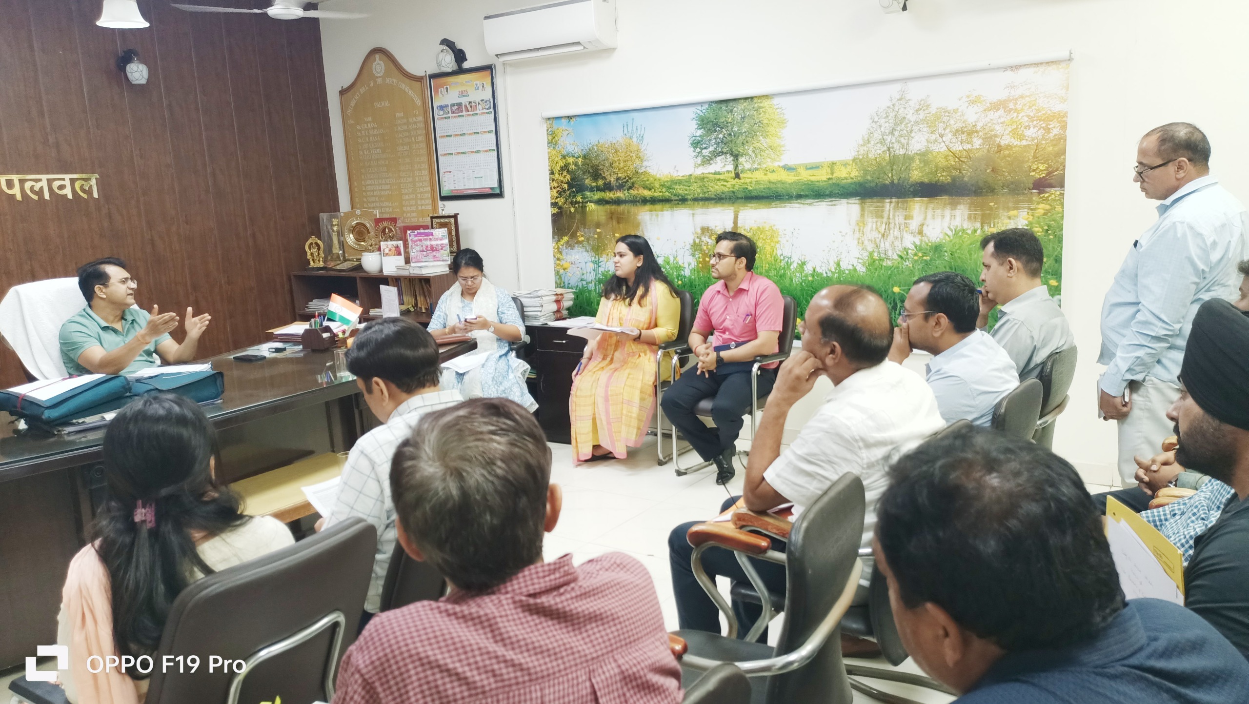 खरीफ फसल की सुचारू खरीद के दृष्टिगत अधिकारियों के साथ समीक्षा बैठक कर दिए जरूरी दिशा-निर्देश