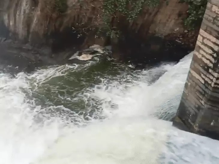 Udaipur receives heavy rainfall, two gates of Udai Sagar Dam opened Udaipur receives heavy rainfall, two gates of Udai Sagar Dam opened