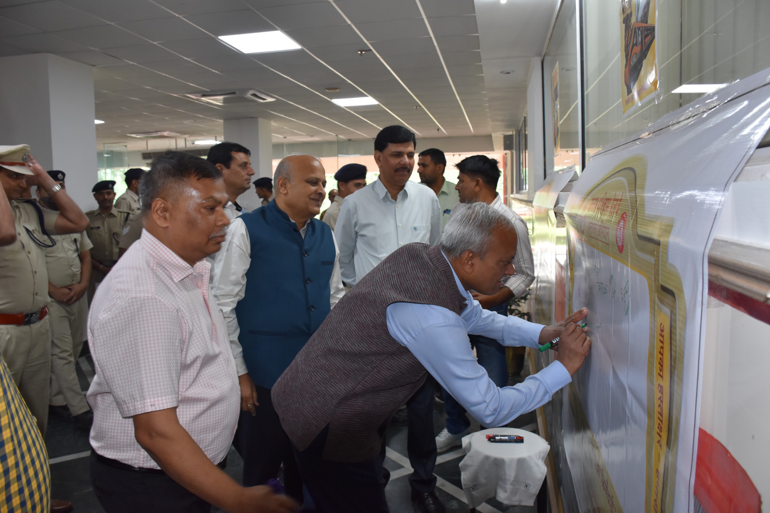 उत्तर पश्चिम रेलवे पर 2 नवम्बर तक मनाया जाएगा सतर्कता जागरूकता सप्ताह उत्तर पश्चिम रेलवे पर 2 नवम्बर तक मनाया जाएगा सतर्कता जागरूकता सप्ताह