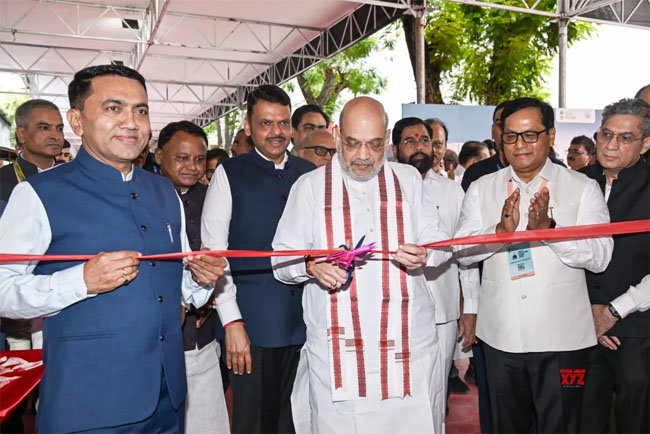 फोटो: मुंबई में समुद्री सप्ताह 2025 का उद्घाटन करते हुए केंद्रीय गृहमंत्री अमित शाह