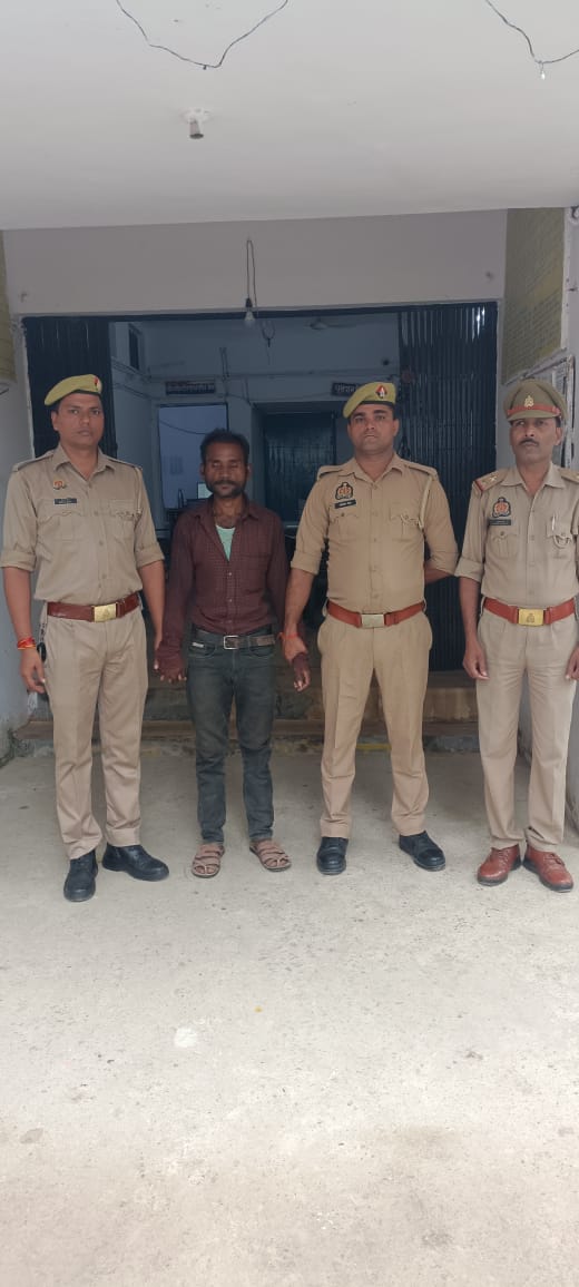 पुलिस ग्राफ्ट में अभियुक्त पुलिस ग्राफ्ट में अभियुक्त