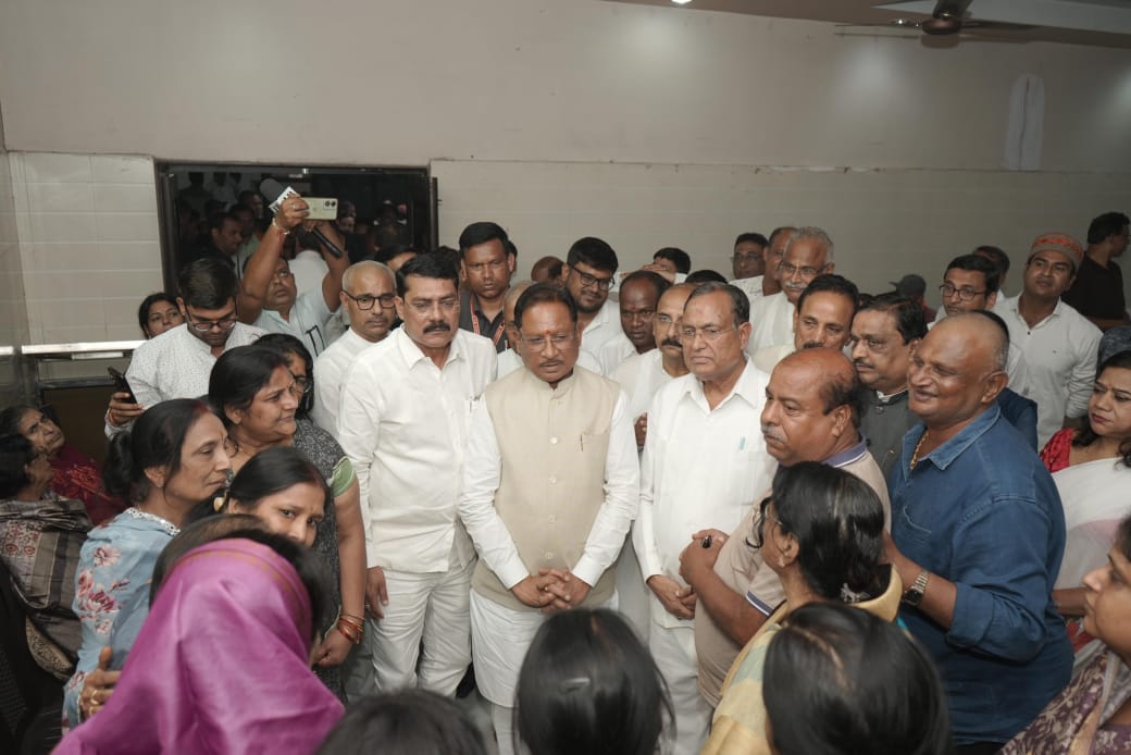 कोरबा : मुख्यमंत्री विष्णु देव साय ने पूर्व विधानसभा उपाध्यक्ष स्वर्गीय श्री बनवारी लाल अग्रवाल को दी श्रद्धांजलि