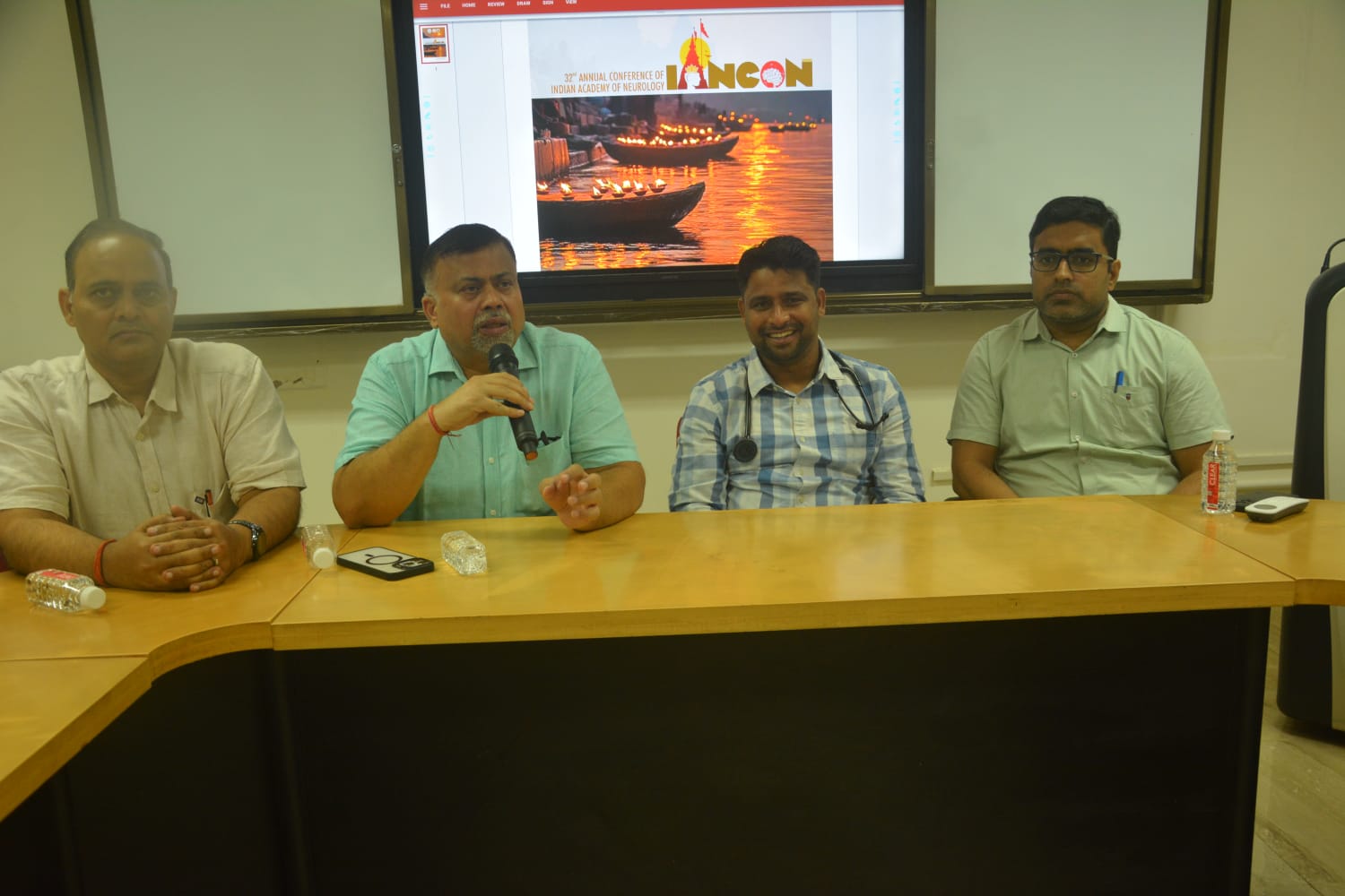 भारतीय न्यूरोलॉजिकल एसोसिएशन के वार्षिक सम्मेलन की जानकारी देने आयोजक भारतीय न्यूरोलॉजिकल एसोसिएशन के वार्षिक सम्मेलन की जानकारी देने आयोजक