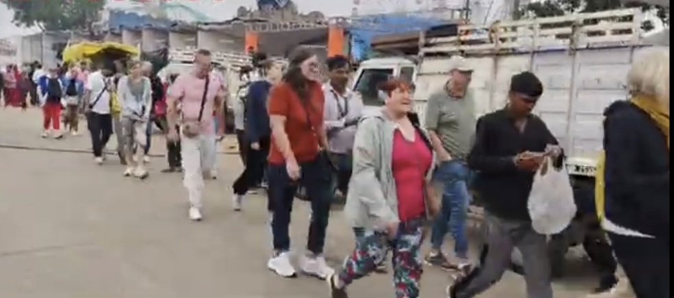 अजमेर सहित तीर्थ नगरी पुष्कर में बेमौसम बारिश ने बढ़ाई ठंड अजमेर सहित तीर्थ नगरी पुष्कर में बेमौसम बारिश ने बढ़ाई ठंड