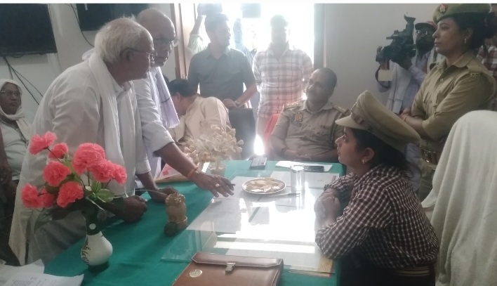 स्वती मिश्रा बनी सुरेरी  थाना प्रभारी स्वती मिश्रा बनी सुरेरी  थाना प्रभारी