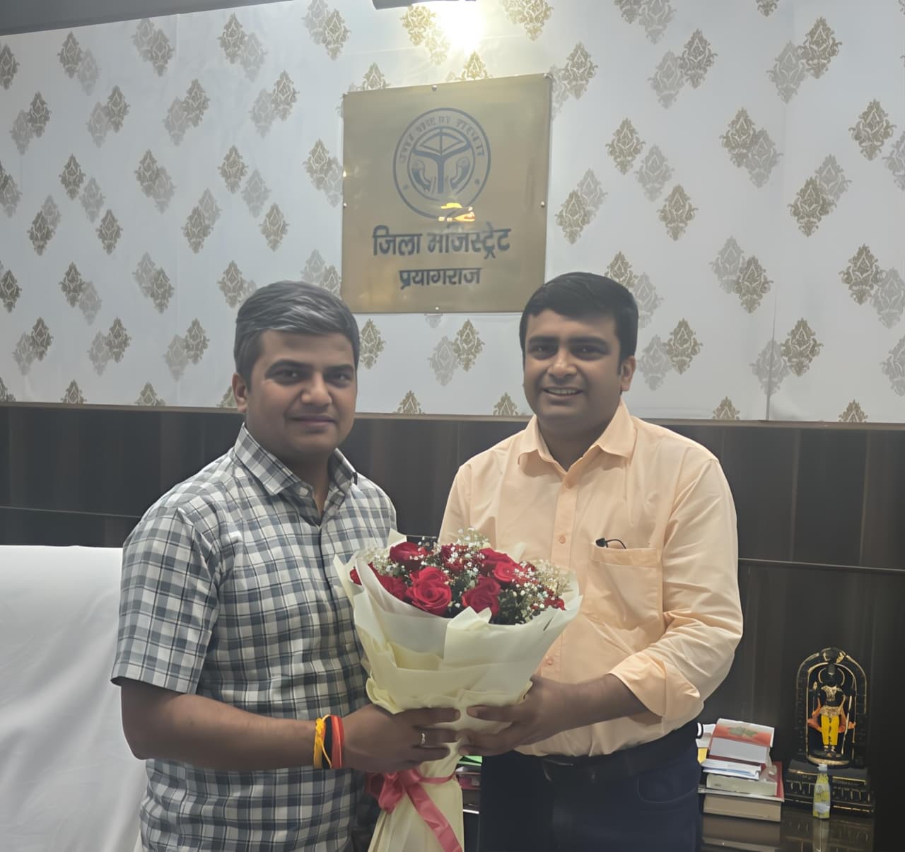 प्रयागराज के जिलाधिकारी मनीष वर्मा का अबतक का कार्यकाल अत्यन्त प्रेरणदायक: डॉ. संतोष सिंह प्रयागराज के जिलाधिकारी मनीष वर्मा का अबतक का कार्यकाल अत्यन्त प्रेरणदायक: डॉ. संतोष सिंह