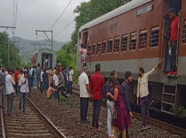 सांकेतिक फाेटाे सांकेतिक फाेटाे