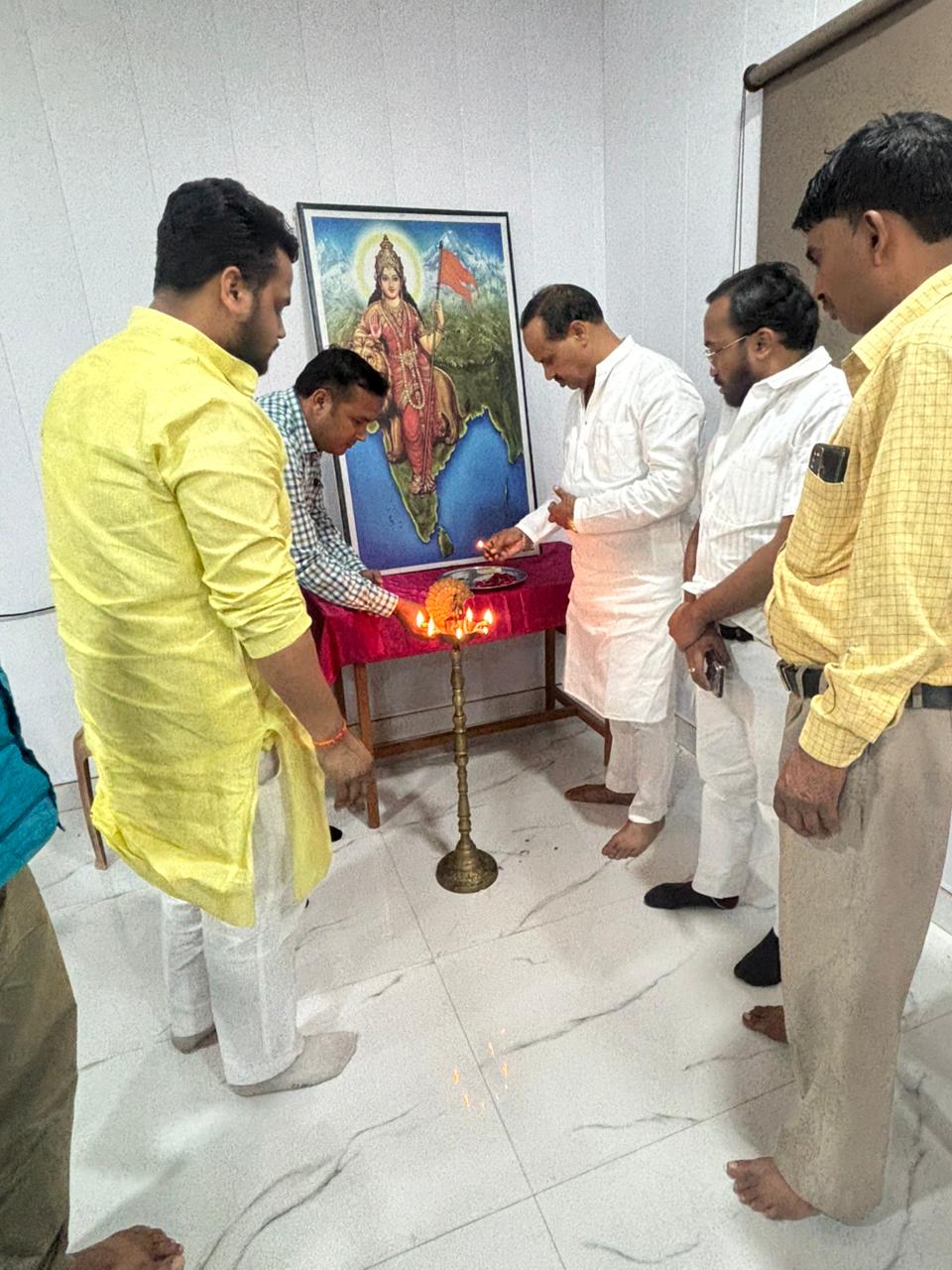 छात्र अपनी अंतर्मुखी प्रतिभा से राष्ट्र निर्माण में अपनी महती भूमिका निभाएं: हर्ष वर्धन सिंह छात्र अपनी अंतर्मुखी प्रतिभा से राष्ट्र निर्माण में अपनी महती भूमिका निभाएं: हर्ष वर्धन सिंह