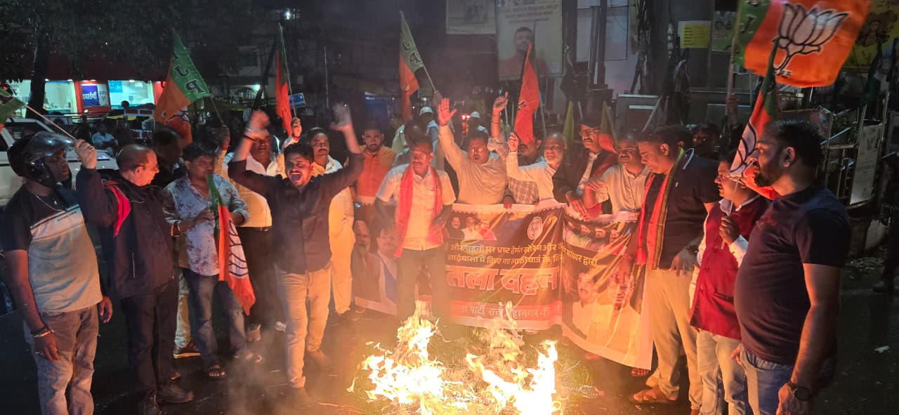 प्रदर्शन कीतस्वीर प्रदर्शन कीतस्वीर