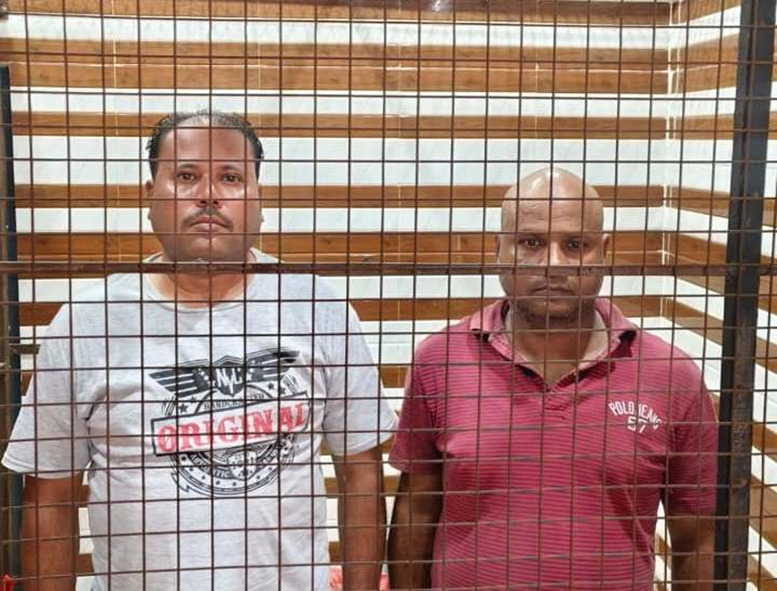 गिरफ्तार आरोपित पुलिस अभिरक्षा में