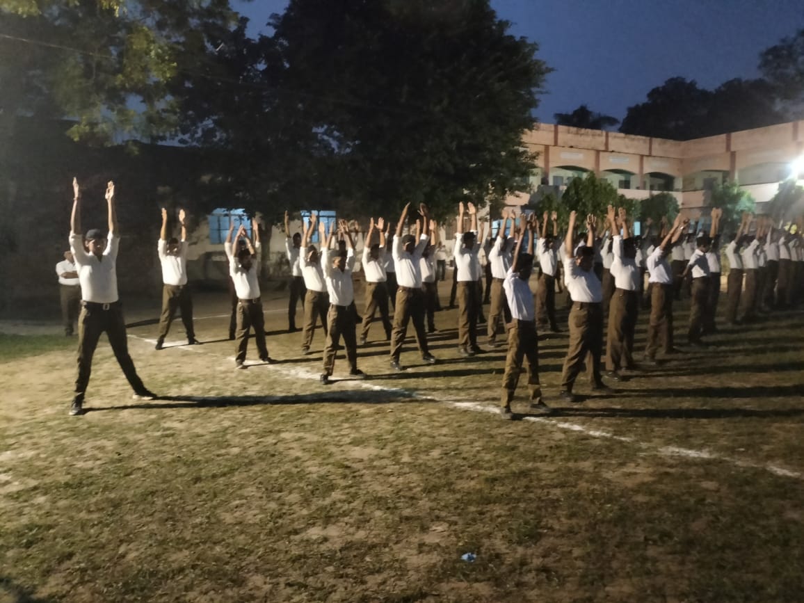 ब्रह्ममुहूर्त में संघ के स्वयं सेवक ब्रह्ममुहूर्त में संघ के स्वयं सेवक