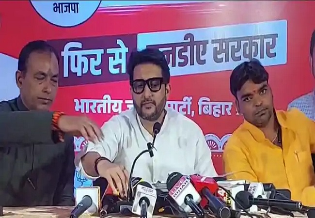 राष्ट्रीय मंत्री ऋतुराज सिन्हा पेस वता में