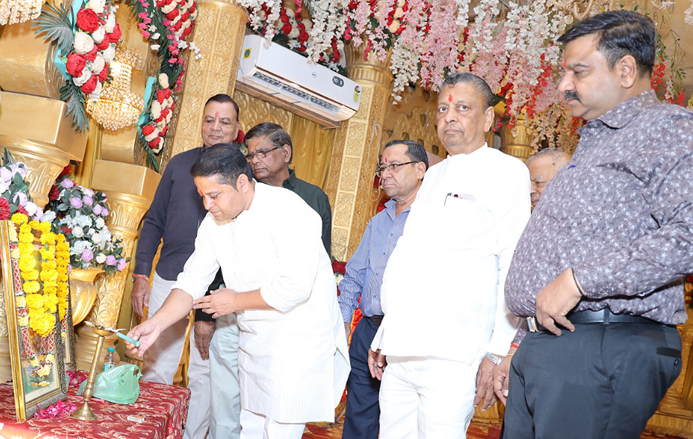 पारिवारिक वातावरण और आपसी सौहार्द का सुंदर संदेश के साथ लघु उद्योग भारती ने मनाया दीपावली स्नेह मिलन पारिवारिक वातावरण और आपसी सौहार्द का सुंदर संदेश के साथ लघु उद्योग भारती ने मनाया दीपावली स्नेह मिलन