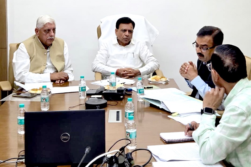 मप्रः विधायकों और पूर्व विधायकों के वेतन-भत्तों एवं पेंशन पुनर्विचार के लिए हुई बैठक