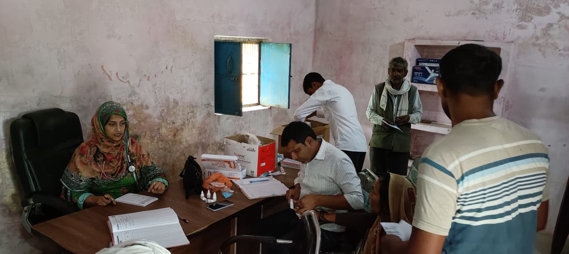 सरसौंल ब्लॉक में वेक्टर जनित रोगों के लिए चला अभियान, 56 रोगियों को औषधि की गई वितरित