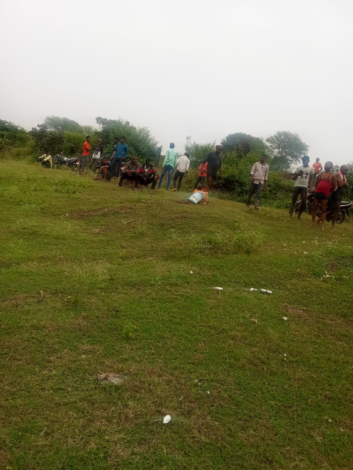 खितौला के हिरन घाट में बच्चे का शव मिलने से क्षेत्र में सनसनी खितौला के हिरन घाट में बच्चे का शव मिलने से क्षेत्र में सनसनी