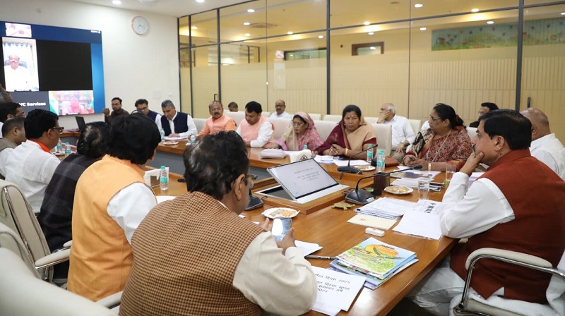 मुख्यमंत्री डॉ. यादव ने दिए कार्ययोजना बनाने के निर्देश मुख्यमंत्री डॉ. यादव ने दिए कार्ययोजना बनाने के निर्देश