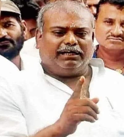 Former minister giving information Former minister giving information