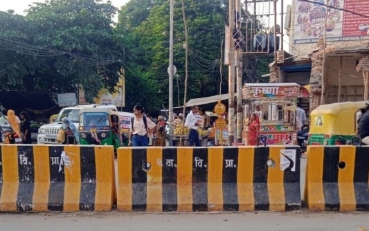 वीडीए के कंक्रीट जर्सी बैरियर्स वीडीए के कंक्रीट जर्सी बैरियर्स