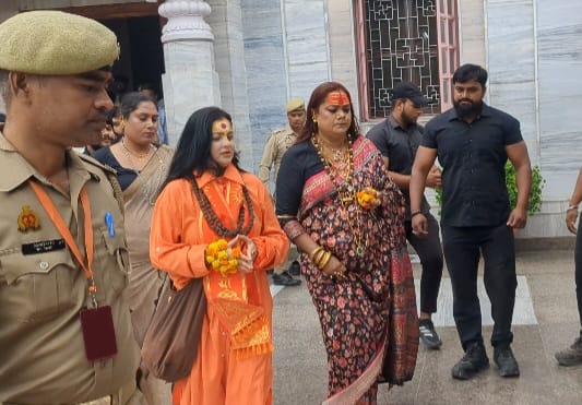 *फिल्म अभिनेत्री व महामंडलेश्वर ममता कुलकर्णी ने गुरु गोरखनाथ बाबा का किया दर्शन* *फिल्म अभिनेत्री व महामंडलेश्वर ममता कुलकर्णी ने गुरु गोरखनाथ बाबा का किया दर्शन*