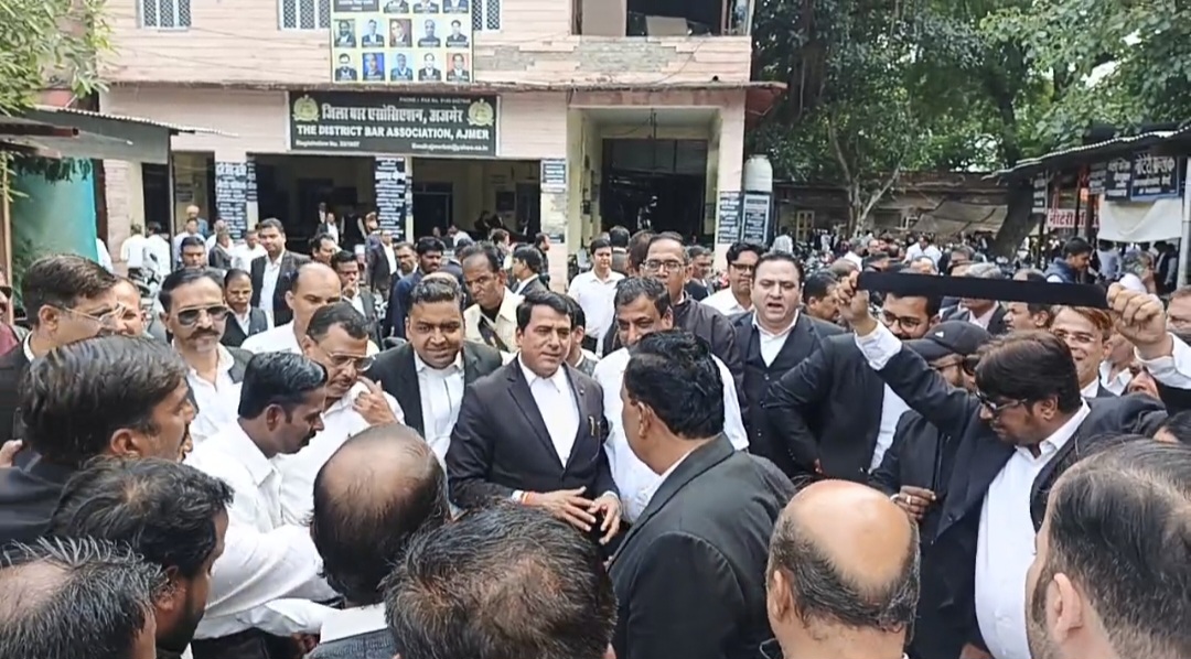 संयोगिता नगर में कोर्ट शिफ्टिंग पर वकीलों का उग्र विरोध