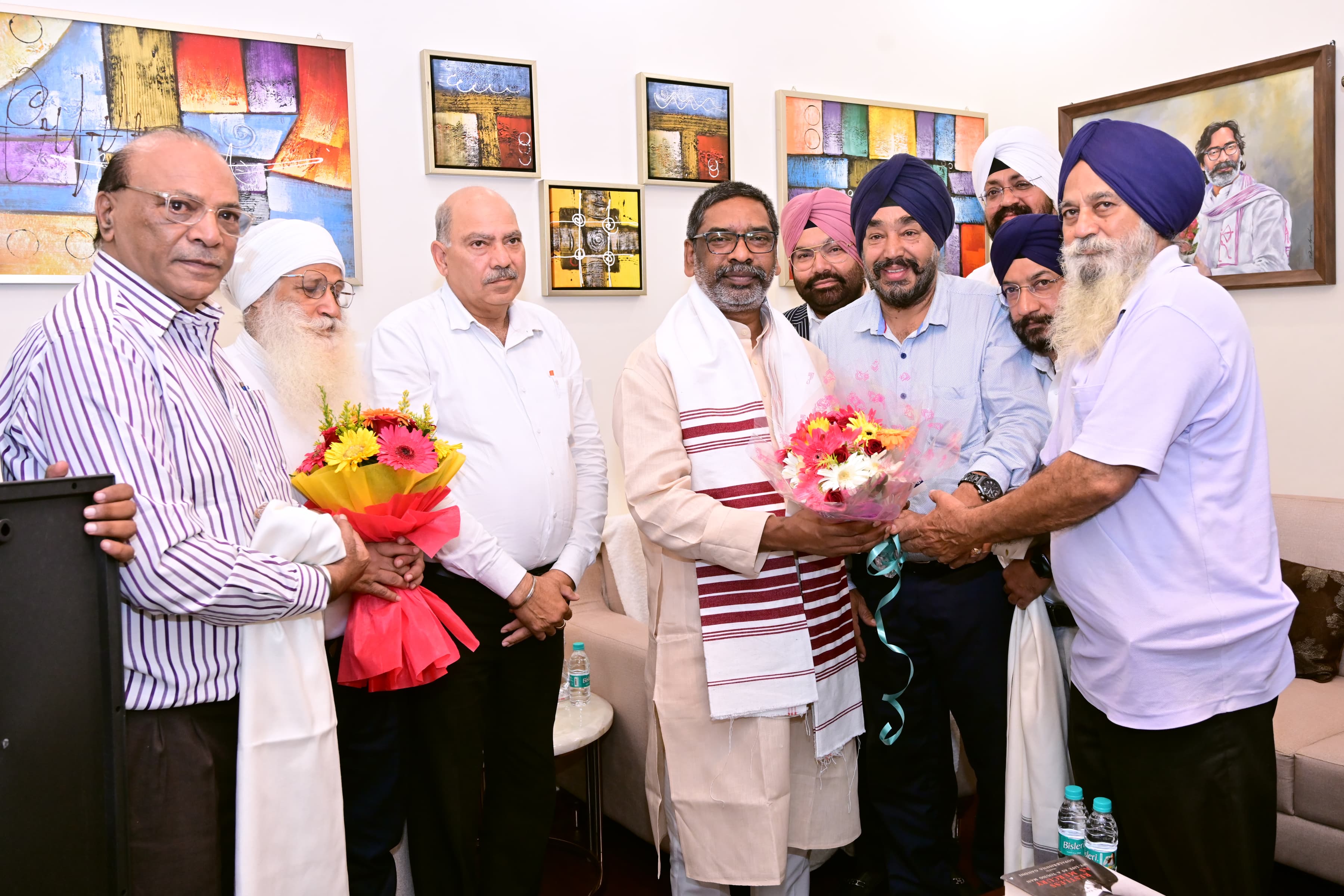 मुख्यमंत्री सहित अन्य मुख्यमंत्री सहित अन्य