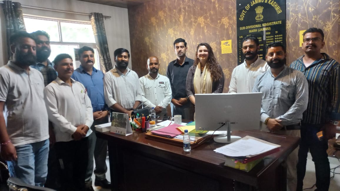 झिडी मेले में नहीं लगेंगे आपत्तिजनक पोस्टर या स्टॉल, एसडीएम ने दिया आश्वासन झिडी मेले में नहीं लगेंगे आपत्तिजनक पोस्टर या स्टॉल, एसडीएम ने दिया आश्वासन