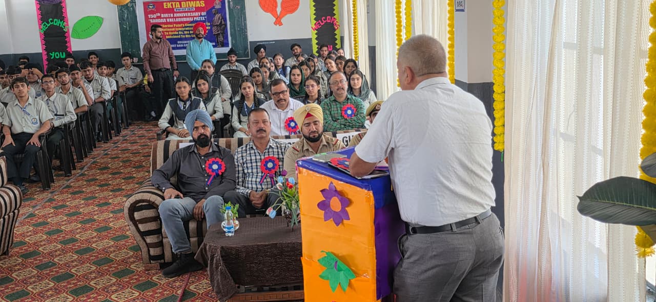 पुलिस स्टेशन सतवारी ने राष्ट्रीय एकता, अनेकता में एकता विषय पर एक संगोष्ठी का आयोजन किया