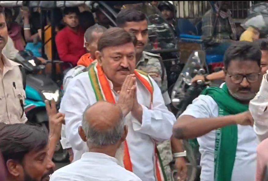 मौके पर मौजूद विधायक मौके पर मौजूद विधायक