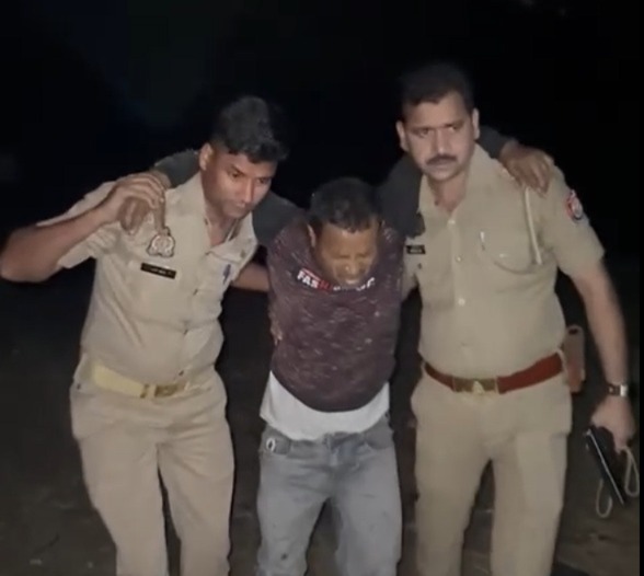 गिरफ्तार अभियुक्त